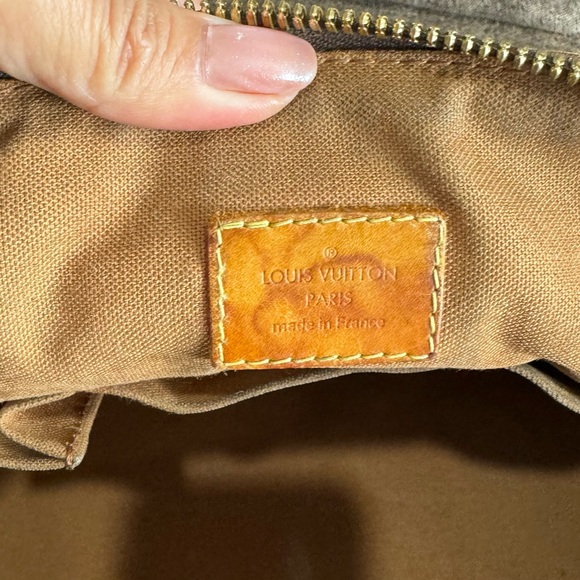 Louis Vuitton LV Shoulder Bag  Tivoli GM Brown Monogram - Picture 6 of 11